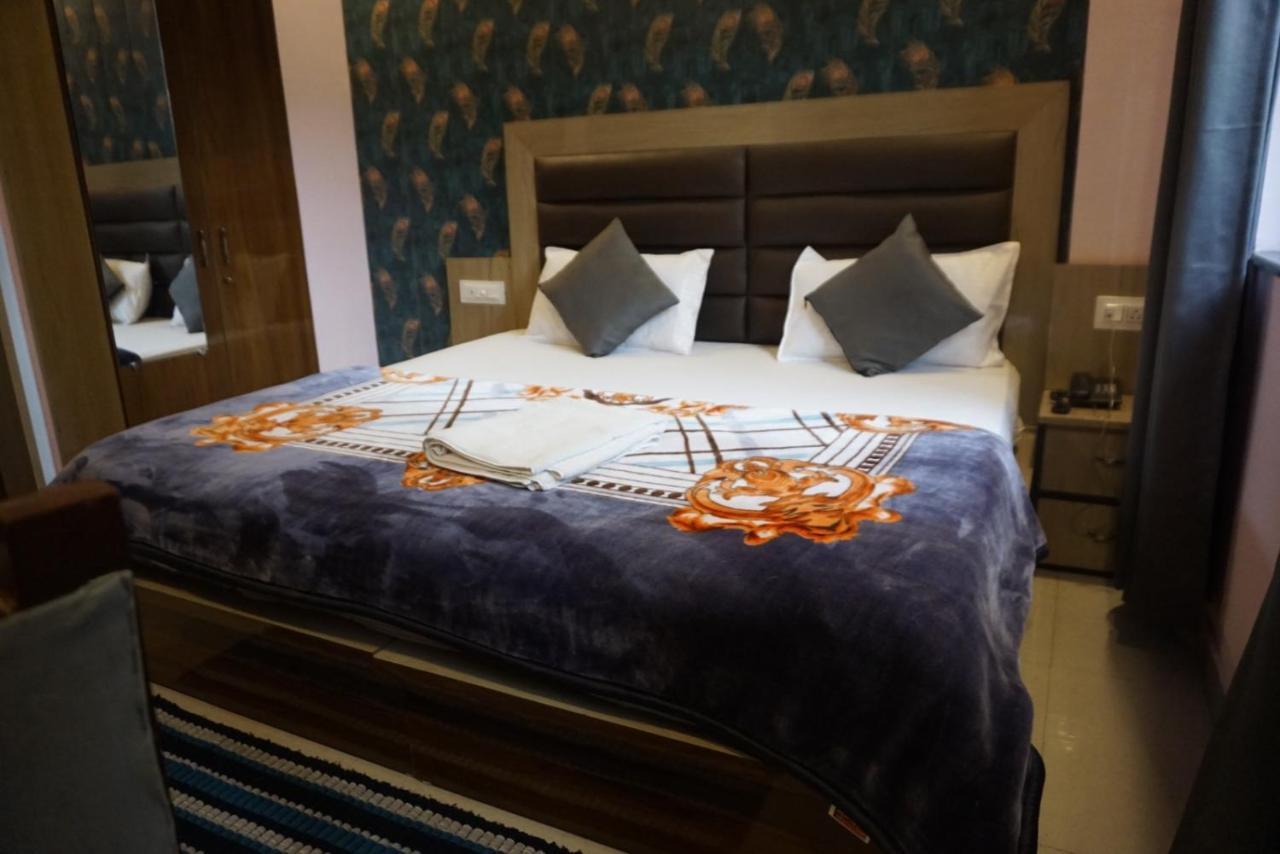Hotel Kaanha Residency Inn By Shree Krishna Hospitality Rishīkesh Εξωτερικό φωτογραφία